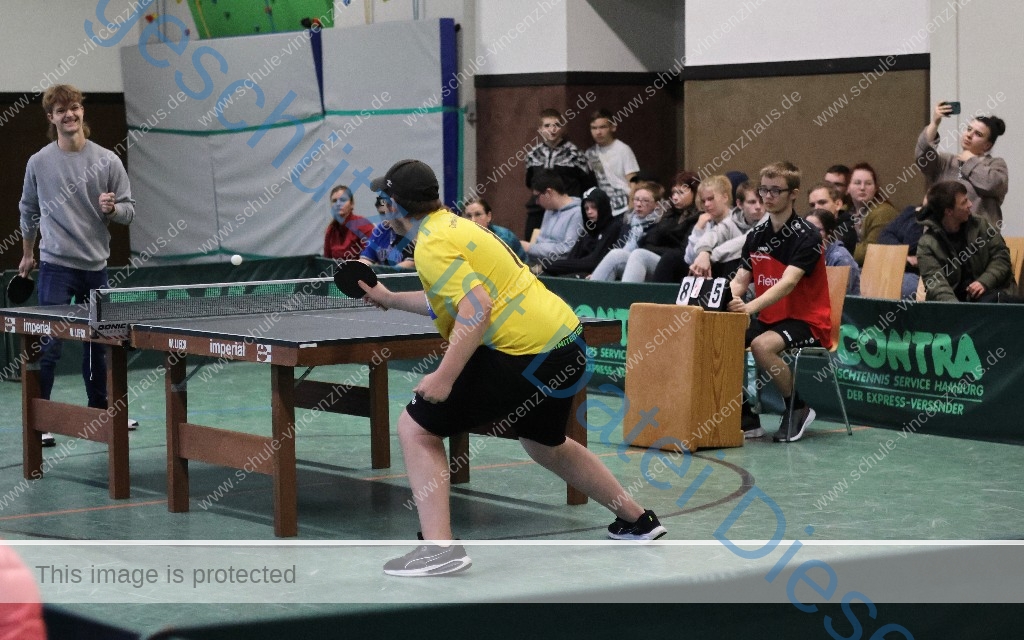 3. Tischtennisvergleich zwischen Schüler*innen und Lehrer*innen